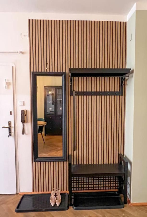 Апартаменти 96m2 Of Comfort And Style: 4bd In Old Town *